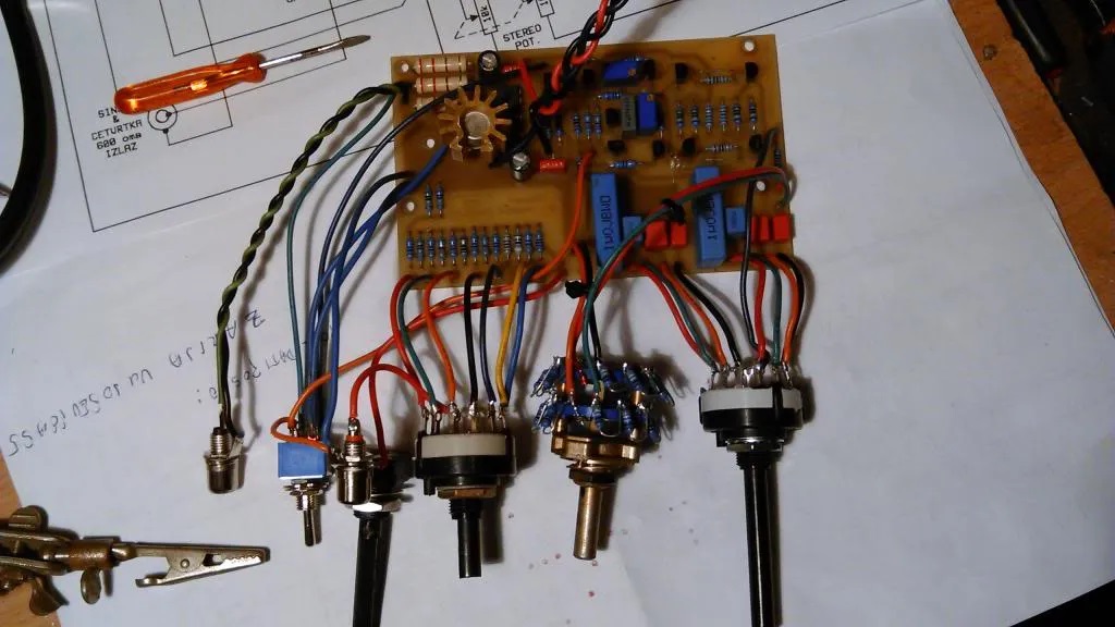 LOW THD AUDIO GENERATOR - Pločica (HomeMadeAudioProject)