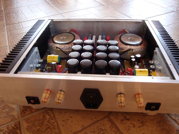 TECHNO - Zadnja Strana (vksamael)